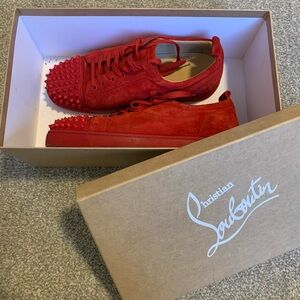 Christian LOUBOUTIN: red LOUIS JUNIOR SPIKES MEN'S FLAT
